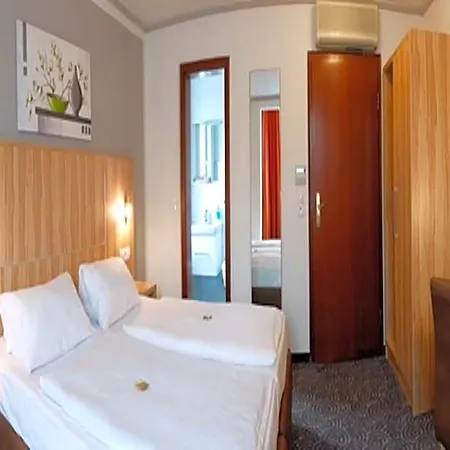 Am Schelztor Hotel 3*