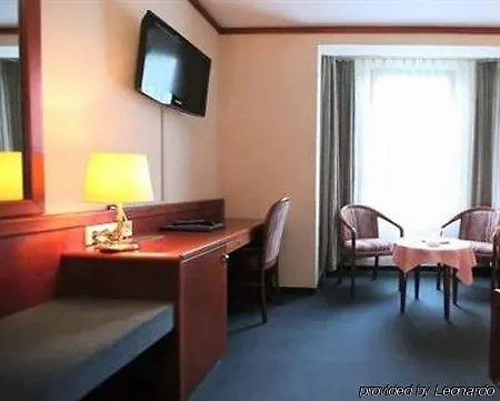Отель Am Schelztor 3*