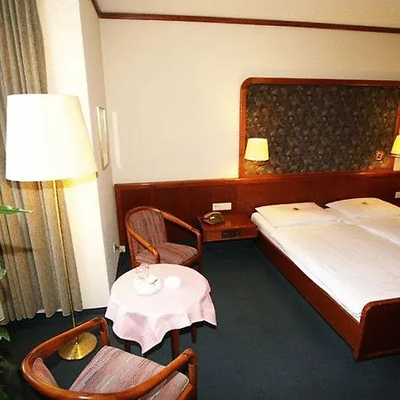 Am Schelztor 3*